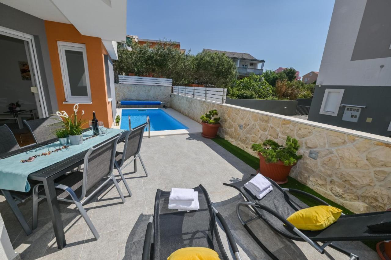 Apartment Funtastic With Private Pool โนวาลยา ภายนอก รูปภาพ