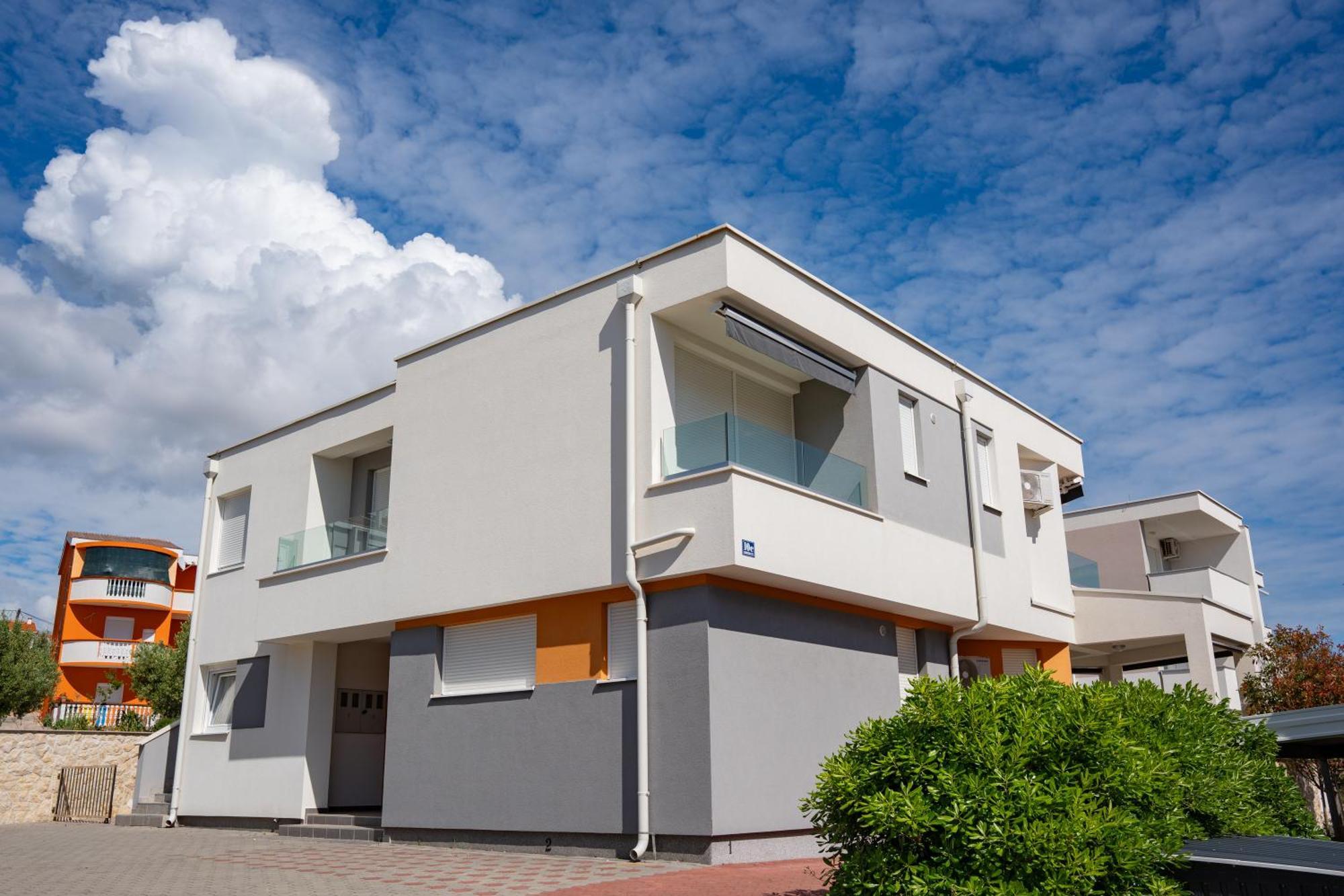 Apartment Funtastic With Private Pool โนวาลยา ภายนอก รูปภาพ